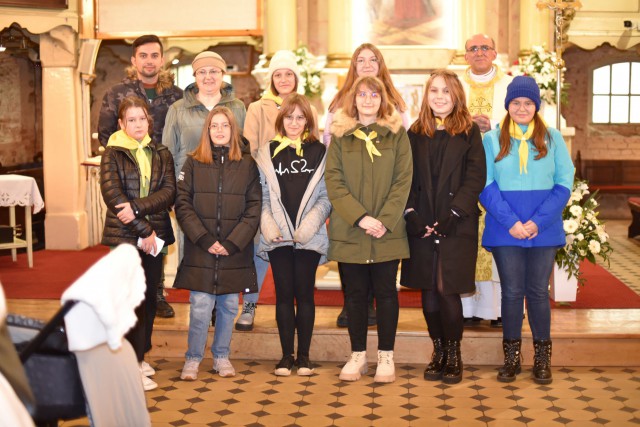 21.11.2021r. - Przyjęcie nowych ministrantów i odnowienie przyrzeczeń przez ERM