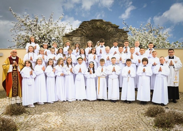 21.05.2023 R. - PIERWSZA KOMUNIA ŚWIĘTA (3 GRUPA)