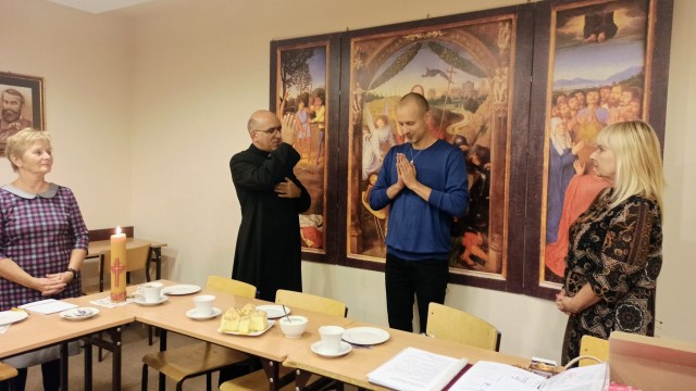 12.10.2023 r. - BŁOGOSŁAWIEŃSTWO KLERYKA JAKUBA PODCZAS SPOTKANIA AKCJI KATOLICKIEJ