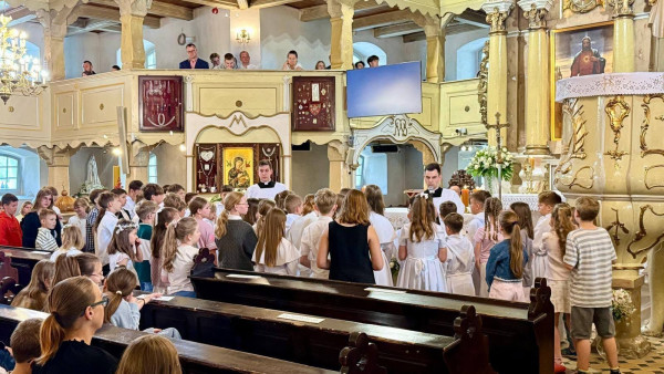 Wizyta kleryków i rocznica I Komunii Świętej